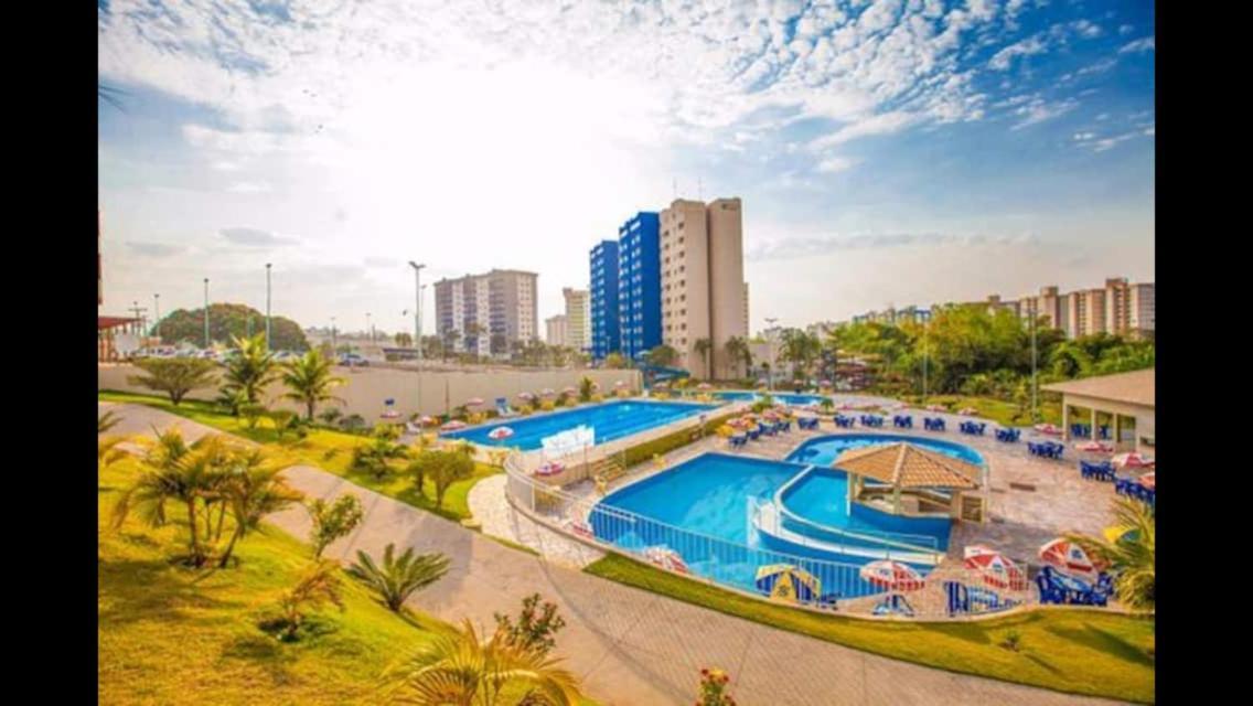 Hotel Golden Dolphin Com Cafe Da Manha! Piscinas 24H カルダス・ノバス エクステリア 写真
