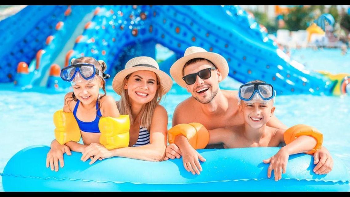 Hotel Golden Dolphin Com Cafe Da Manha! Piscinas 24H カルダス・ノバス エクステリア 写真