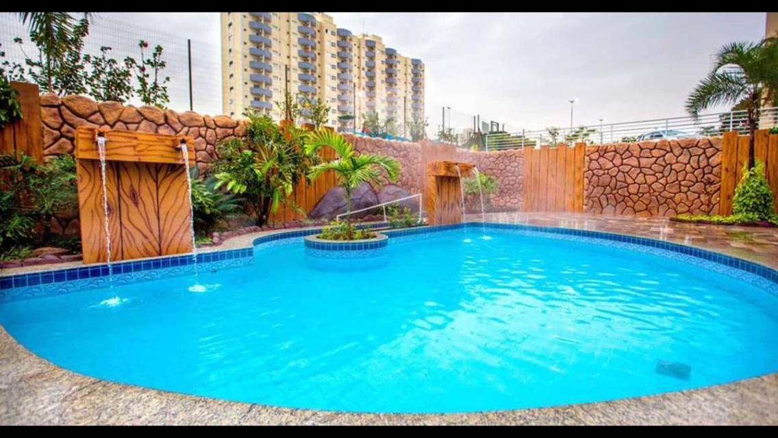 Hotel Golden Dolphin Com Cafe Da Manha! Piscinas 24H カルダス・ノバス エクステリア 写真
