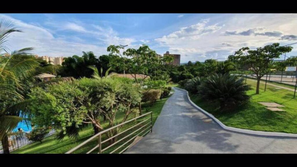 Hotel Golden Dolphin Com Cafe Da Manha! Piscinas 24H カルダス・ノバス エクステリア 写真
